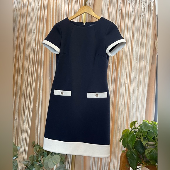 Tommy Hilfiger Navy and White Shift Dress short sleeves with faux pockets - Picture 5 of 8